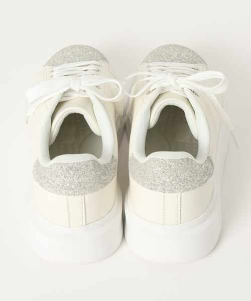 GLOBAL WORK（グローバルワーク）の「レースアップコートスニーカー/636186（スニーカー・レディース・ゴールド/ブラック/シルバー・MEDIUM/LARGE）」の6枚目の写真