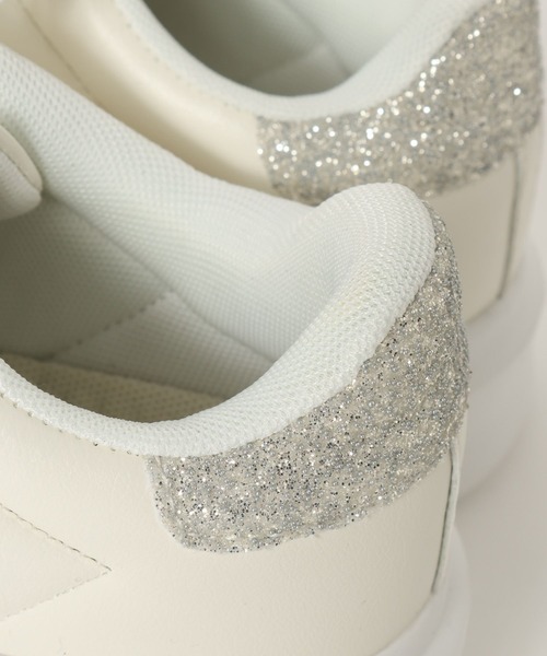 GLOBAL WORK（グローバルワーク）の「レースアップコートスニーカー/636186（スニーカー・レディース・ゴールド/ブラック/シルバー・MEDIUM/LARGE）」の17枚目の写真