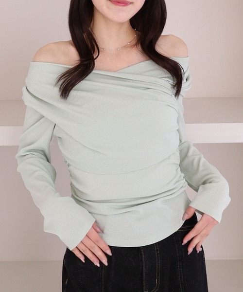 archives（アルシーヴ）の「【ＯＮかわ】クロスタックドレープオフショルカットＴＯＰＳ（Tシャツ/カットソー・レディース・グリーン/ブルー/ブラック/アイボリー・MEDIUM）」の20枚目の写真