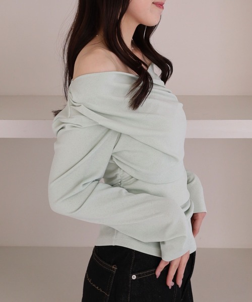 archives（アルシーヴ）の「【ＯＮかわ】クロスタックドレープオフショルカットＴＯＰＳ（Tシャツ/カットソー・レディース・グリーン/ブルー/ブラック/アイボリー・MEDIUM）」の21枚目の写真