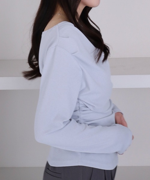 archives（アルシーヴ）の「【ＯＮかわ】クロスタックドレープオフショルカットＴＯＰＳ（Tシャツ/カットソー・レディース・グリーン/ブルー/ブラック/アイボリー・MEDIUM）」の13枚目の写真