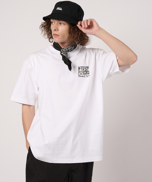 FIRST DOWN(ファーストダウン)の「グラフィック スリーブTシャツ #5(Tシャツ/カットソー・メンズ・ホワイト/チャコールグレー・M/L/XL)」の3枚目の写真