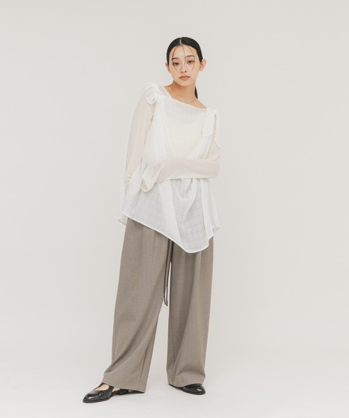 KBF(ケイビーエフ)の「マルチWAYトップス(その他トップス・レディース・オフホワイト/ブルー・ONE)」の4枚目の写真