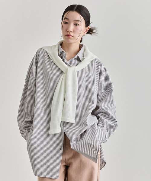 NUJOH(ヌゾ)の「Oversized Stripe Shirt / オーバーサイズストライプシャツ(シャツ/ブラウス・レディース・ブルー/グレー・FREE)」の7枚目の写真