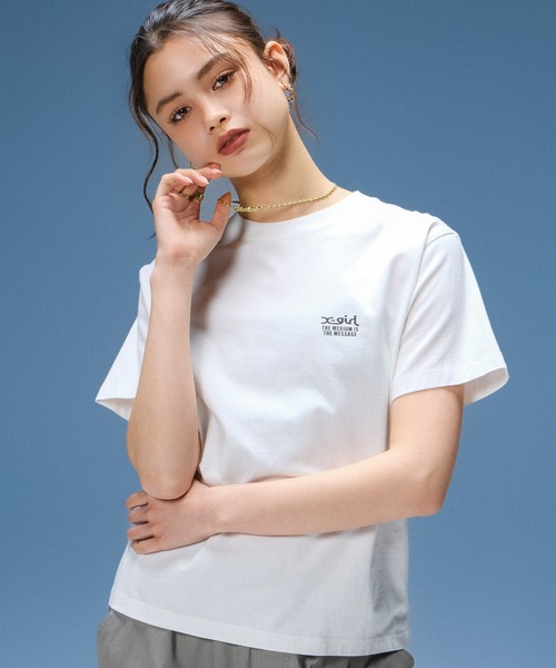 X-girl(エックスガール)の「ROSE AND LOGO S/S TEE(Tシャツ/カットソー・レディース・ブラック/ホワイト・S/M/L)」の3枚目の写真
