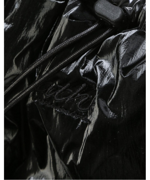 athe（アテ）の「[RUBAN] グロッシーブラックリボンバックパック兼ショルダーバッグ L AABA6E900BK（ショルダーバッグ・レディース・ブラック・FREE）」の10枚目の写真