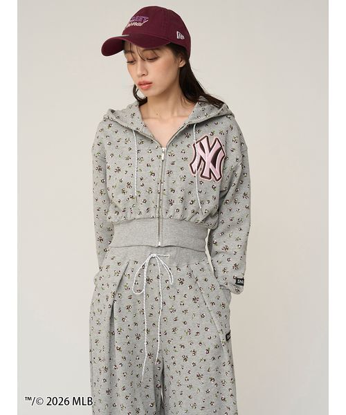 SNIDEL（スナイデル）の「【MLB】Sustainableワンポイントフーディー（パーカー・レディース・グレー/ネイビー/グリーン・F）」の2枚目の写真