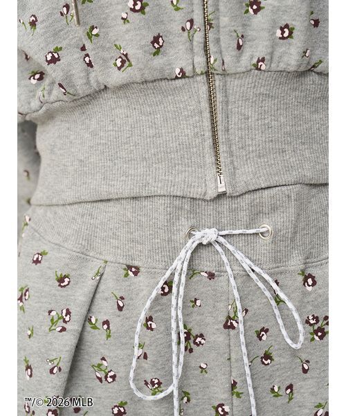 SNIDEL（スナイデル）の「【MLB】Sustainableワンポイントフーディー（パーカー・レディース・グレー/ネイビー/グリーン・F）」の20枚目の写真