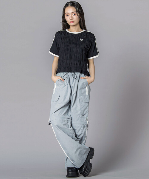 ZIDDY（ジディ）の「シャーリングトップス(130~160cm)（Tシャツ/カットソー・キッズ・ブラック/ホワイト・130cm/150cm/140cm/FREE）」の18枚目の写真