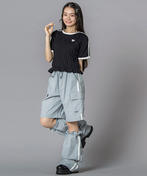 ZIDDY（ジディ）の「シャーリングトップス(130~160cm)（Tシャツ/カットソー・キッズ・ブラック/ホワイト・130cm/150cm/140cm/FREE）」の17枚目の写真