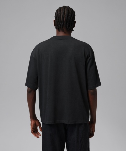 JORDAN BRAND（ジョーダンブランド）の「JORDAN BRAND M J FLT GFX OVSZ SS CREW / ジョーダン ブランド ジョーダン FLT GFX OVSZ ショートスリーブ クルー / NIKE【SP】（Tシャツ/カットソー・メンズ・ブラック/ホワイト・XXL/XL/L/M/S）」の13枚目の写真