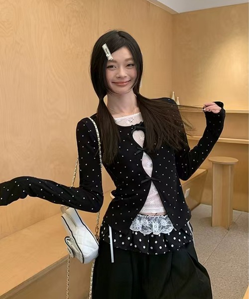 AsheKsha(アシクシャ)の「ブラックドットのタイトトップス(Tシャツ/カットソー・レディース・ブラック・M)」の13枚目の写真