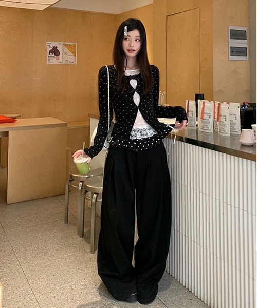 AsheKsha(アシクシャ)の「ブラックドットのタイトトップス(Tシャツ/カットソー・レディース・ブラック・M)」の8枚目の写真
