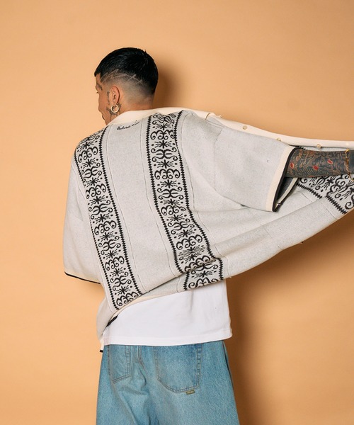 Subciety(サブサエティ)の「Jacquard knit shirt(シャツ/ブラウス・メンズ・ブラック/オリーブ/ホワイト・MEDIUM/LARGE/X-LARGE)」の15枚目の写真