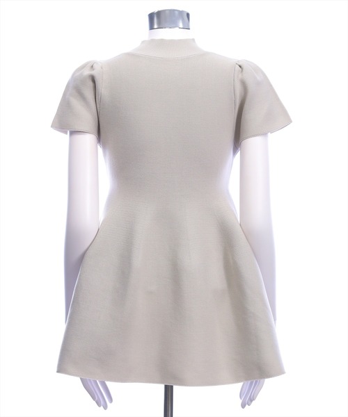 CLEAR BASIC（クリアベーシック）の「裾フレア半袖ニットチュニック［骨格ウェーブ/ミニ丈/フェミニン］（ニット/セーター・レディース・アイボリー/ブラック/レッド/ピンク/イエロー/グレイッシュベージュ・F）」の13枚目の写真