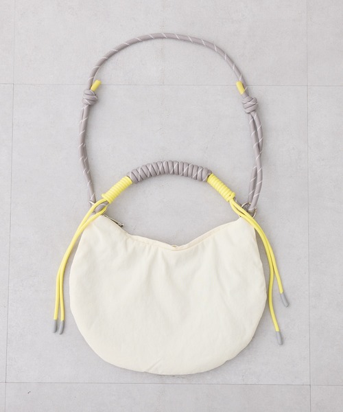 CIAOPANIC TYPY（チャオパニックティピー）の「:【WEB限定】撥水ナイロンハーフムーン2WAYBAG（ショルダーバッグ・レディース・チャコールグレー/サックスブルー/イエロー/アイボリー・ONE SIZE）」の17枚目の写真