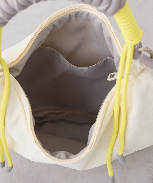 CIAOPANIC TYPY（チャオパニックティピー）の「:【WEB限定】撥水ナイロンハーフムーン2WAYBAG（ショルダーバッグ・レディース・チャコールグレー/サックスブルー/イエロー/アイボリー・ONE SIZE）」の22枚目の写真