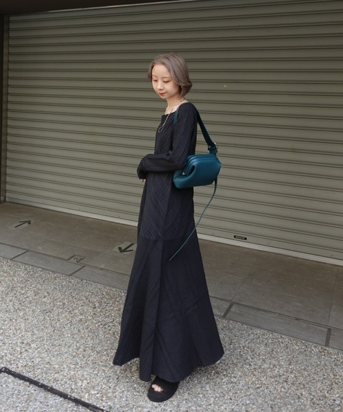 Ameri(アメリ)の「2WAY CRAFT MIX LACE DRESS(ドレス・レディース・ブラック/アイボリー・MEDIUM/SMALL)」の14枚目の写真
