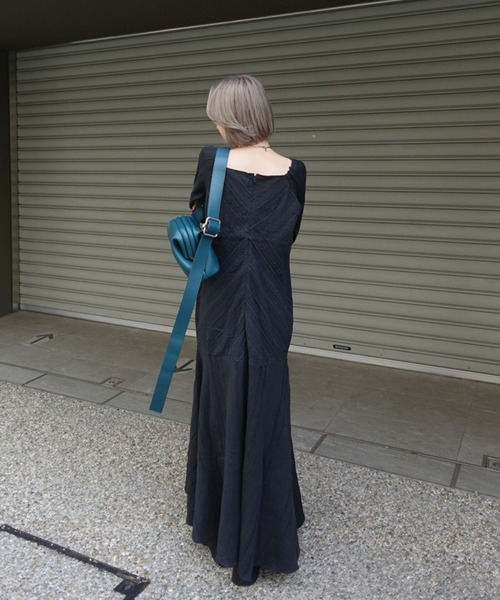 Ameri(アメリ)の「2WAY CRAFT MIX LACE DRESS(ドレス・レディース・ブラック/アイボリー・MEDIUM/SMALL)」の13枚目の写真
