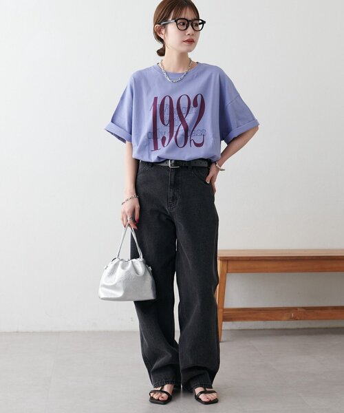 DISCOAT(ディスコート)の「【Enlude】アソート縦長ナンバーロゴTシャツ《ユニセックス》(Tシャツ/カットソー・レディース・ブラウン/パープル/ライトベージュ/ベージュ/チャコールグレー・FREE)」の7枚目の写真