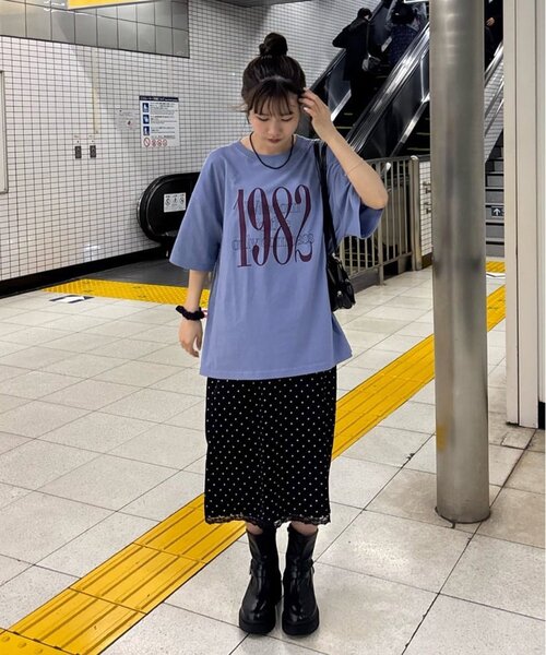 DISCOAT(ディスコート)の「【Enlude】アソート縦長ナンバーロゴTシャツ《ユニセックス》(Tシャツ/カットソー・レディース・ブラウン/パープル/ライトベージュ/ベージュ/チャコールグレー・FREE)」の14枚目の写真