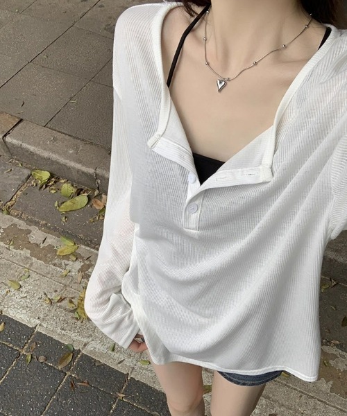 SEU(エスイーユー)の「オーバーサイズ ヘンリーネックルーズ ロンT 長袖 きれいめカジュアル オフィスカジュアル レディース韓国風(Tシャツ/カットソー・レディース・グレー/ホワイト/ブラック・フリー)」の8枚目の写真
