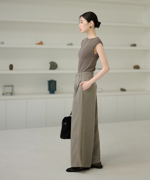LAULEN（ローレン）の「double tuck belted wide pants /ダブルタック共布ベルト付きワイドパンツ（スラックス・レディース・アイボリー/チャコールグレー/ベージュ・S/M）」の11枚目の写真