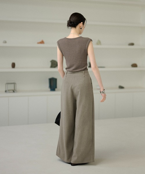 LAULEN（ローレン）の「double tuck belted wide pants /ダブルタック共布ベルト付きワイドパンツ（スラックス・レディース・アイボリー/チャコールグレー/ベージュ・S/M）」の12枚目の写真