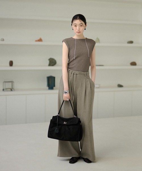 LAULEN（ローレン）の「double tuck belted wide pants /ダブルタック共布ベルト付きワイドパンツ（スラックス・レディース・アイボリー/チャコールグレー/ベージュ・S/M）」の10枚目の写真