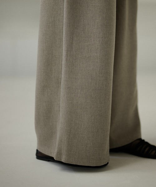 LAULEN（ローレン）の「double tuck belted wide pants /ダブルタック共布ベルト付きワイドパンツ（スラックス・レディース・アイボリー/チャコールグレー/ベージュ・S/M）」の17枚目の写真