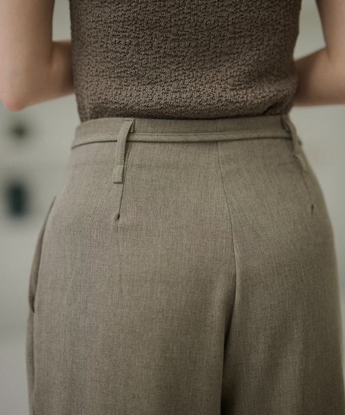 LAULEN（ローレン）の「double tuck belted wide pants /ダブルタック共布ベルト付きワイドパンツ（スラックス・レディース・アイボリー/チャコールグレー/ベージュ・S/M）」の16枚目の写真