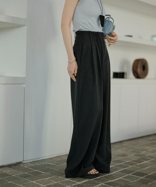 LAULEN（ローレン）の「double tuck belted wide pants /ダブルタック共布ベルト付きワイドパンツ（スラックス・レディース・アイボリー/チャコールグレー/ベージュ・S/M）」の19枚目の写真