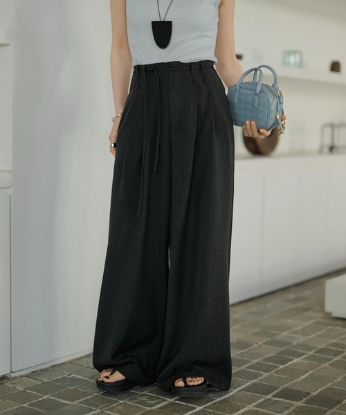 LAULEN（ローレン）の「double tuck belted wide pants /ダブルタック共布ベルト付きワイドパンツ（スラックス・レディース・アイボリー/チャコールグレー/ベージュ・S/M）」の22枚目の写真