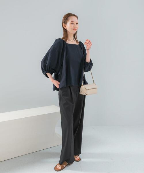 URBAN RESEARCH ROSSO WOMEN(アーバンリサーチ ロッソ)の「キュプラリネンオフショル2WAYブラウス(シャツ/ブラウス・レディース・ネイビー/ホワイト・FREE)」の9枚目の写真