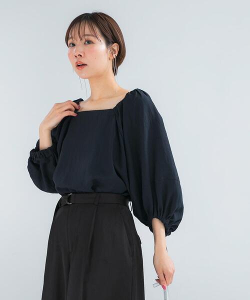 URBAN RESEARCH ROSSO WOMEN(アーバンリサーチ ロッソ)の「キュプラリネンオフショル2WAYブラウス(シャツ/ブラウス・レディース・ネイビー/ホワイト・FREE)」の15枚目の写真