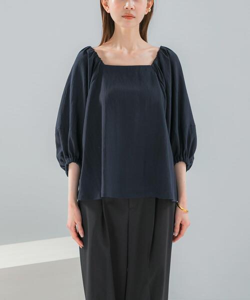 URBAN RESEARCH ROSSO WOMEN(アーバンリサーチ ロッソ)の「キュプラリネンオフショル2WAYブラウス(シャツ/ブラウス・レディース・ネイビー/ホワイト・FREE)」の17枚目の写真