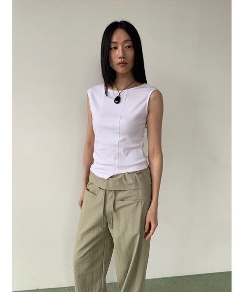 Didot.showroom（ディドット ショールーム）の「アンバランスボートネックタンク（タンクトップ・レディース・グレー/アイボリー/ブラック・FREE）」の5枚目の写真
