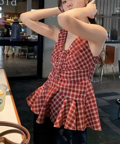 HALEY PESCA(ヘーリーペスカ)の「HALEY PESCA/フロントギャザーチェック柄フレアノースリーブトップス(シャツ/ブラウス・レディース・ブルー/レッド・MEDIUM/SMALL)」の11枚目の写真