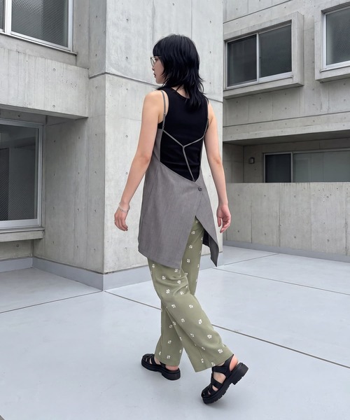 STYLE DELI(スタイルデリ)の「【BLK001】ツイルバックオープンキャミ(キャミソール・レディース・グレー/ブラック・FREE)」の11枚目の写真