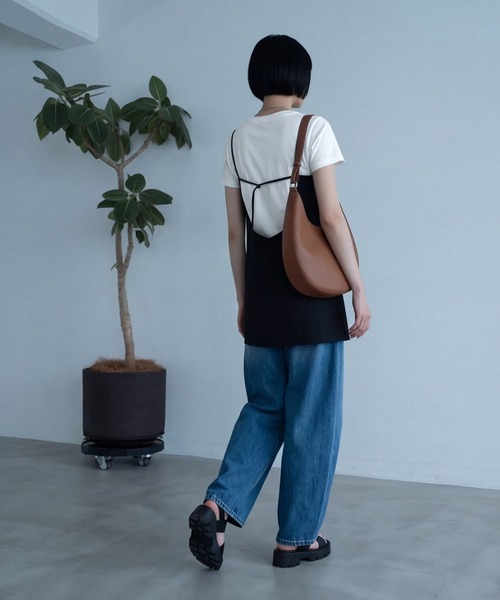 STYLE DELI(スタイルデリ)の「【BLK001】ツイルバックオープンキャミ(キャミソール・レディース・グレー/ブラック・FREE)」の7枚目の写真