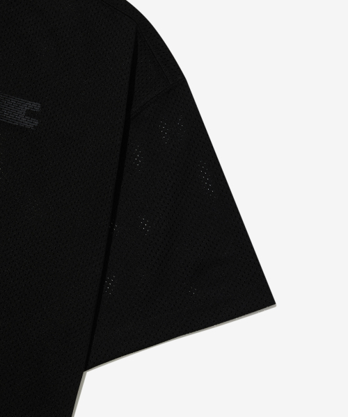 COVERNAT(カバーナット)の「VネックメッシュTシャツブラック(Tシャツ/カットソー・レディース・その他・SMALL/MEDIUM/LARGE/X-LARGE/XX-LARGE/X-SMALL)」の8枚目の写真