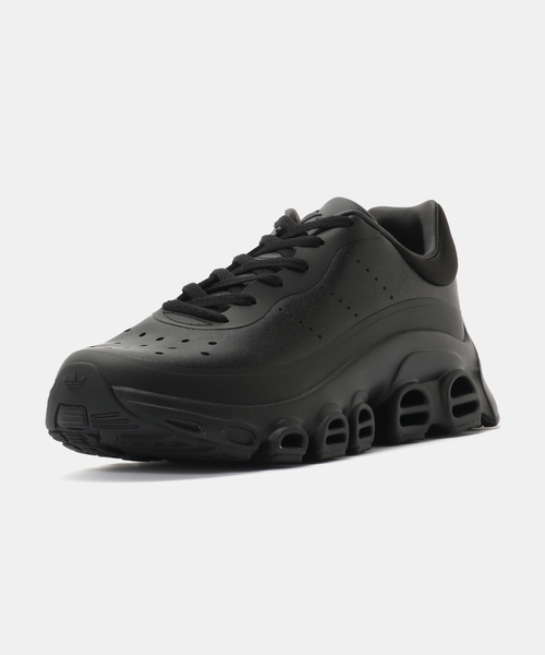 adidas Originals(アディダスオリジナルス)の「adidas Originals ADIFOM MEGARIDE THUG CLUB KI9522(スニーカー・メンズ・ブラック・26cm/26.5cm/27cm/27.5cm/28cm/28.5cm)」の2枚目の写真