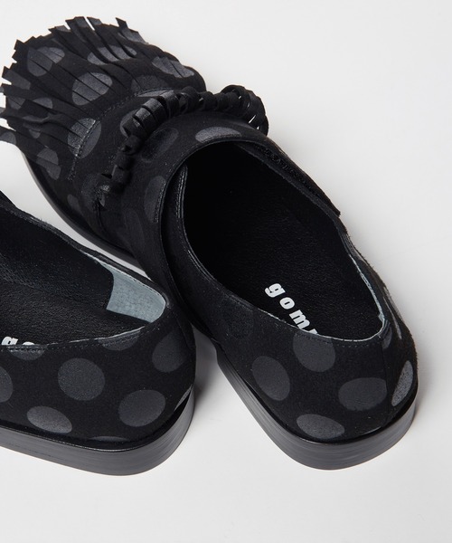 gomme（ゴム）の「フリンジドットシューズ（スリッポン・レディース・ブラック×ゴールド/ブラック×ブラック・SMALL/LARGE/MEDIUM）」の9枚目の写真