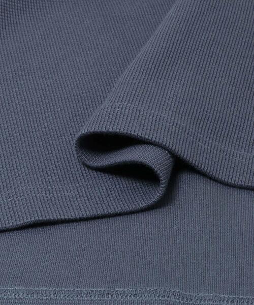 URBAN RESEARCH Sonny Label(アーバンリサーチサニーレーベル)の「ワッフルヘンリーネックTシャツ(Tシャツ/カットソー・メンズ・チャコールグレー/ブルー系その他/ホワイト・MEDIUM/LARGE)」の18枚目の写真