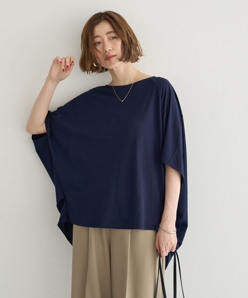 YECCA VECCA(イェッカヴェッカ)の「異素材切替バックデザインプルオーバー(Tシャツ/カットソー・レディース・ネイビー/オフホワイト/カーキ・FREE)」の1枚目の写真