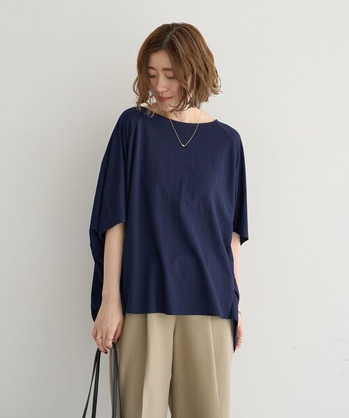 YECCA VECCA(イェッカヴェッカ)の「異素材切替バックデザインプルオーバー(Tシャツ/カットソー・レディース・ネイビー/オフホワイト/カーキ・FREE)」の14枚目の写真