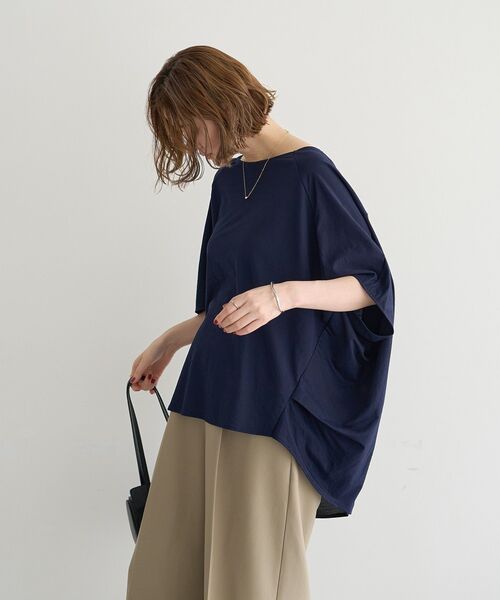 YECCA VECCA(イェッカヴェッカ)の「異素材切替バックデザインプルオーバー(Tシャツ/カットソー・レディース・ネイビー/オフホワイト/カーキ・FREE)」の17枚目の写真