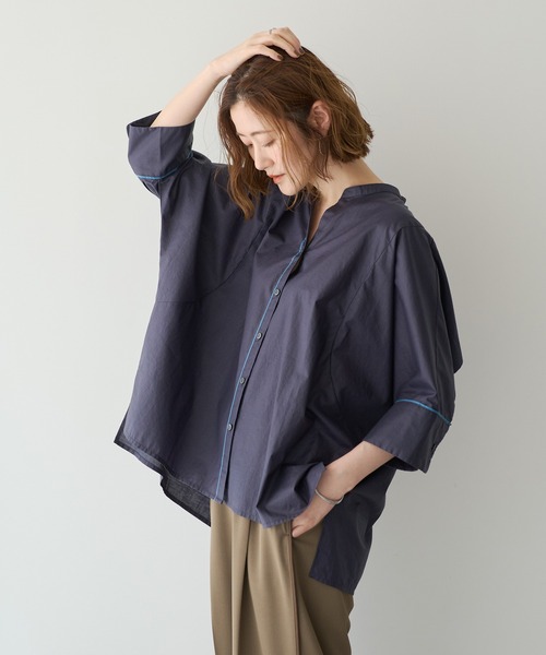 YECCA VECCA(イェッカヴェッカ)の「ペーパータッチドルマンシャツ(シャツ/ブラウス・レディース・ブルー/オフホワイト/ネイビー・FREE)」の19枚目の写真