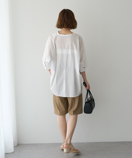 YECCA VECCA(イェッカヴェッカ)の「ペーパータッチドルマンシャツ(シャツ/ブラウス・レディース・ブルー/オフホワイト/ネイビー・FREE)」の4枚目の写真