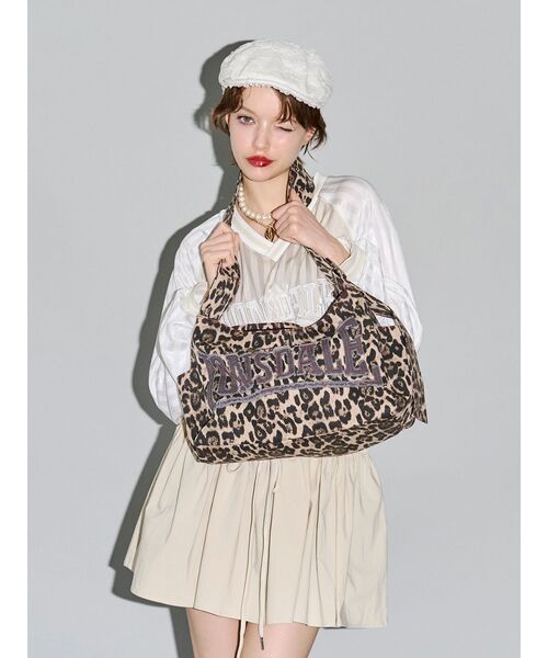 jouetie（ジュエティ）の「【LONSDALE×jouetie】Vネックチュニックワンピース（ワンピース・レディース・ボルドー/アイボリー/ブラック・FREE）」の15枚目の写真